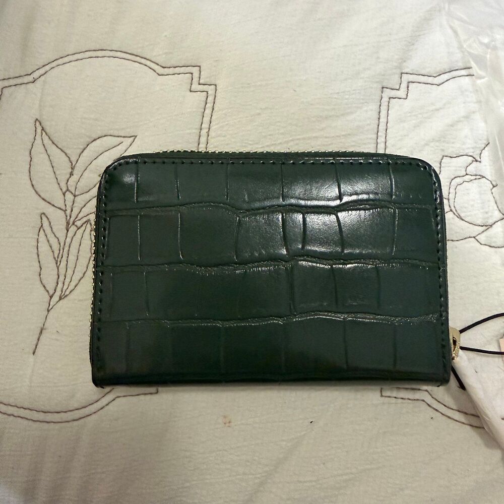 Victoria's Secret Wallet - Picture 2 of 6